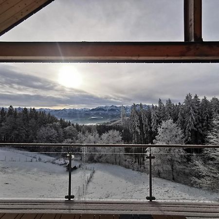 Holzhaus "Zum Schwarz'N" Appartement Aurach am Hongar Buitenkant foto